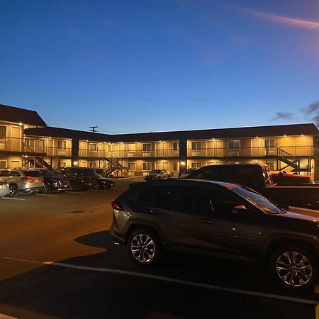 Days Inn By Wyndham Newport Or Εξωτερικό φωτογραφία