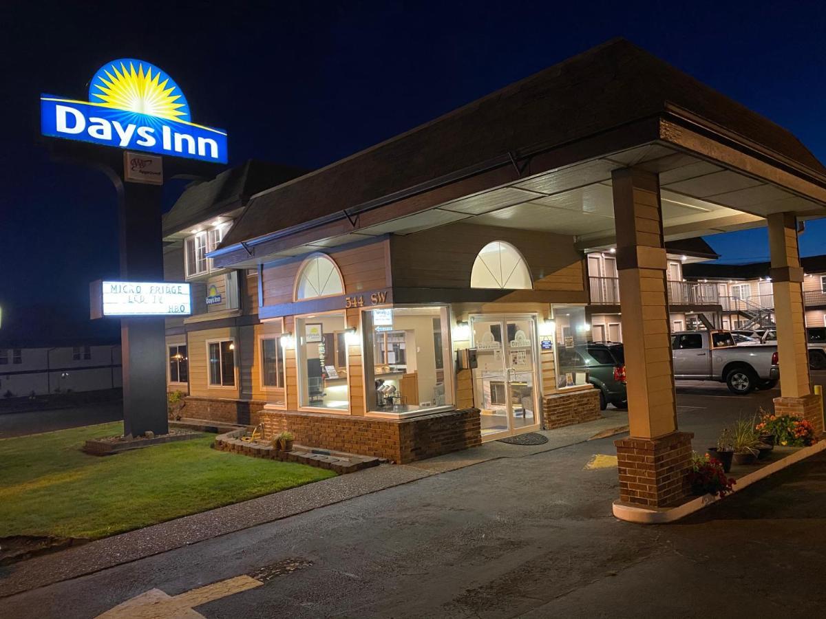 Days Inn By Wyndham Newport Or Εξωτερικό φωτογραφία
