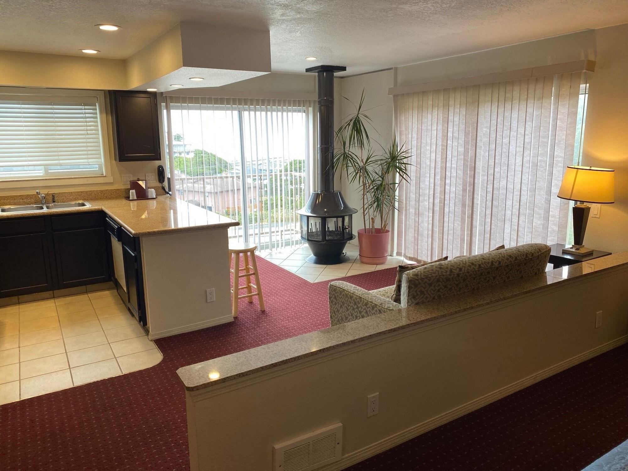 Days Inn By Wyndham Newport Or Εξωτερικό φωτογραφία