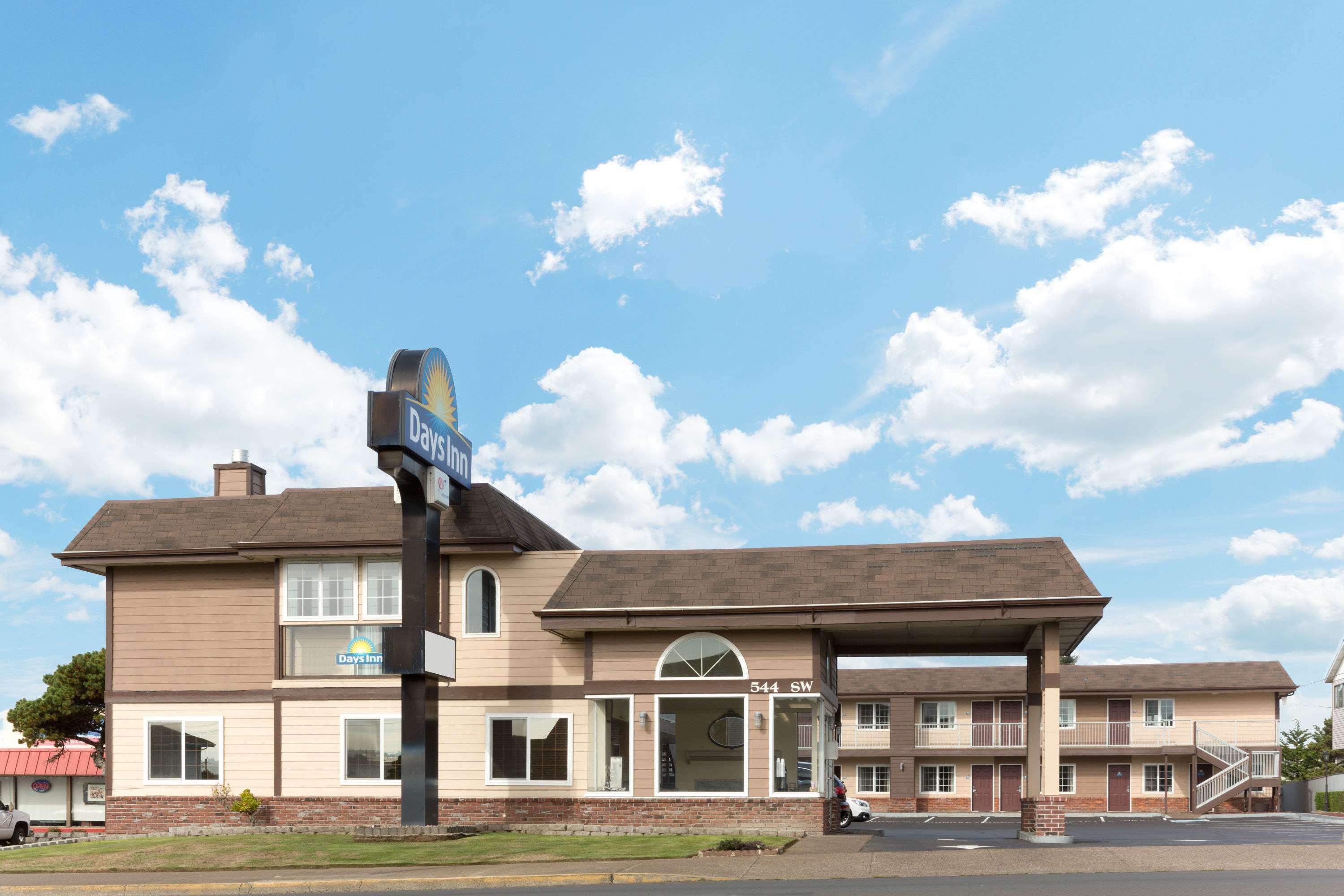 Days Inn By Wyndham Newport Or Εξωτερικό φωτογραφία