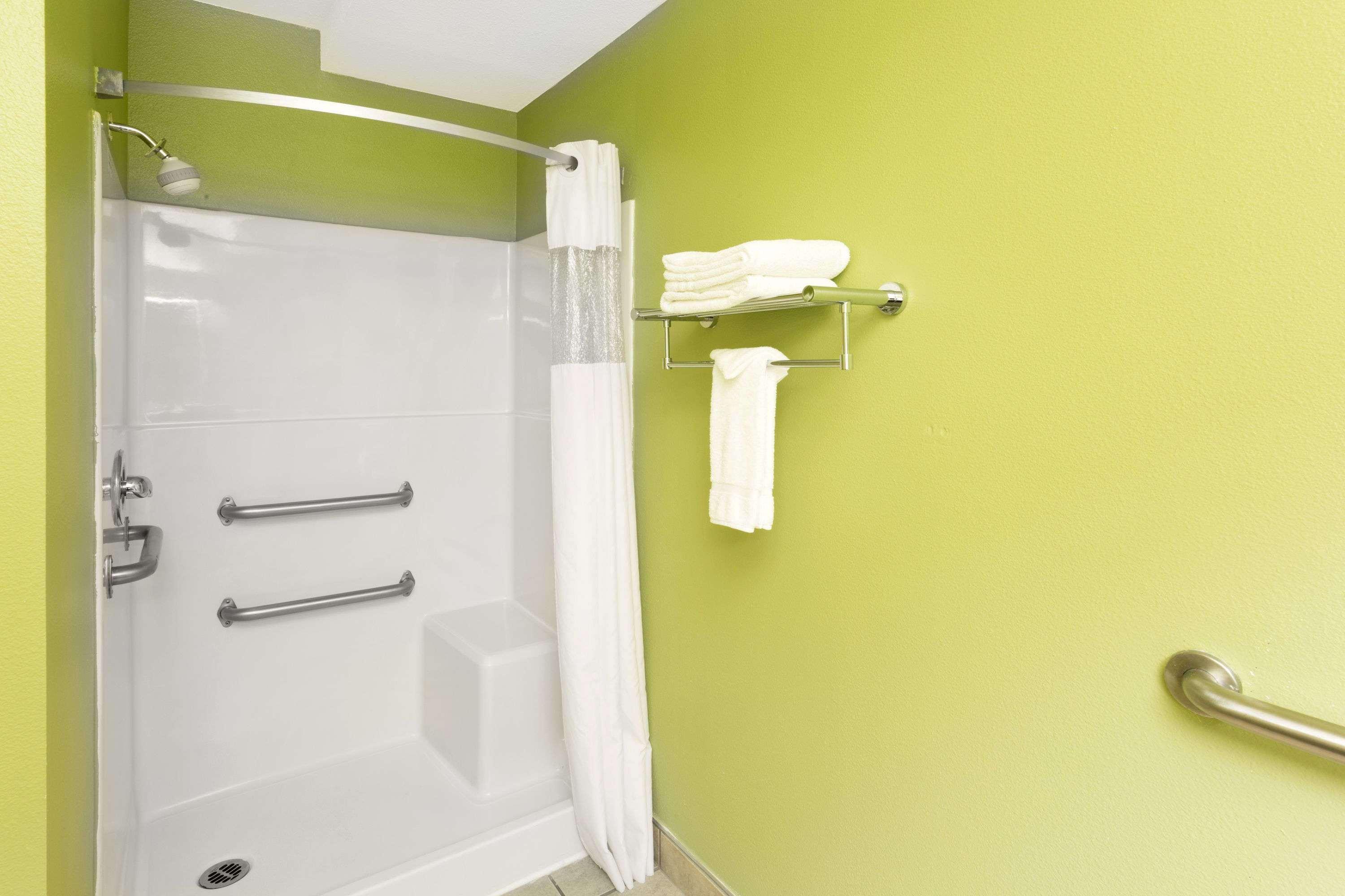 Days Inn By Wyndham Newport Or Εξωτερικό φωτογραφία