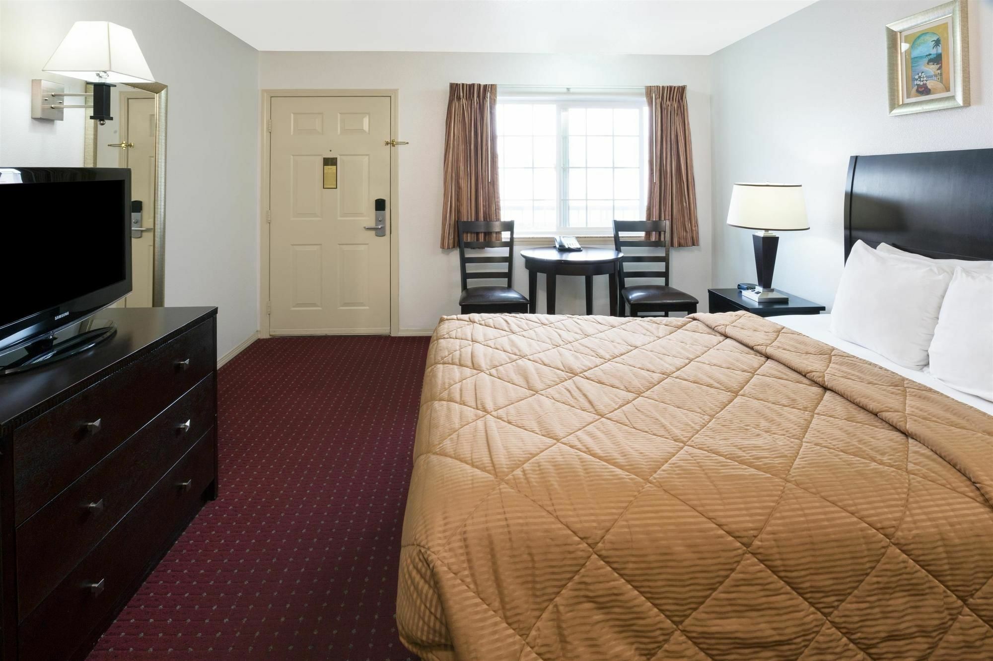 Days Inn By Wyndham Newport Or Εξωτερικό φωτογραφία